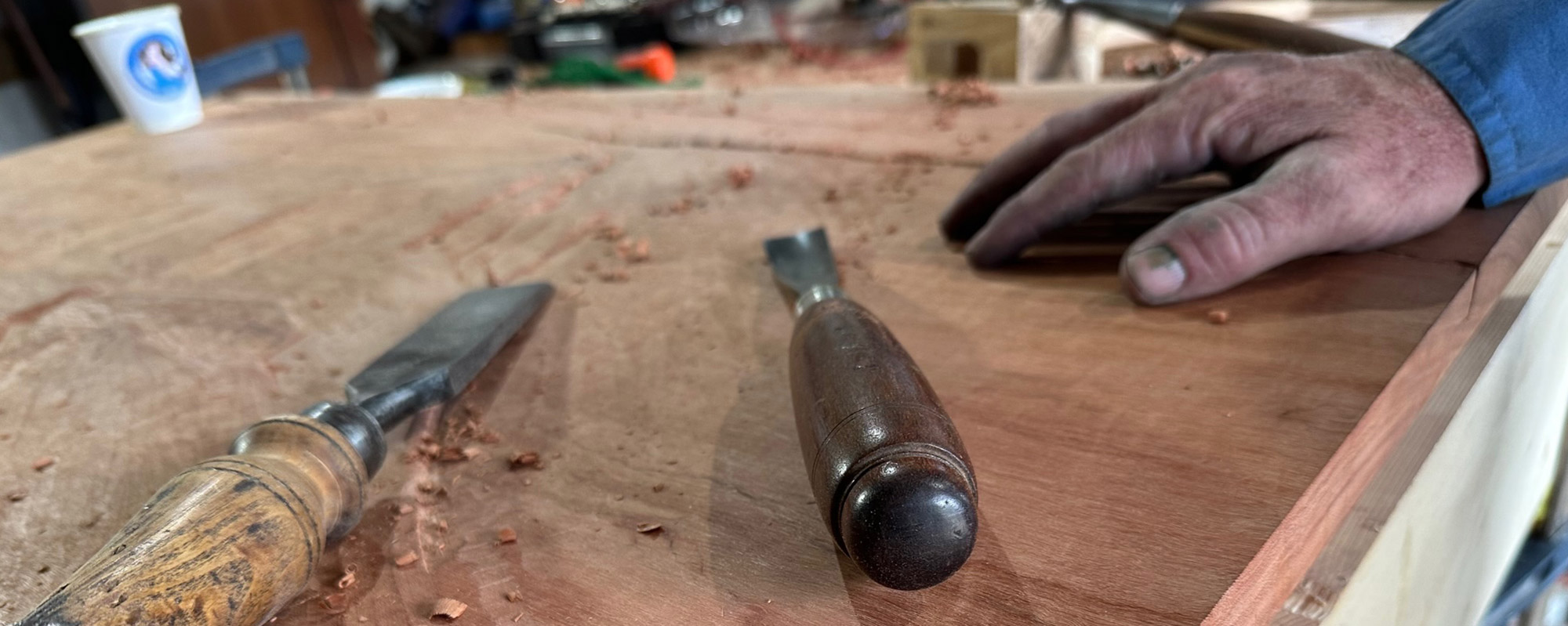 Contact 4 Hands Furniture